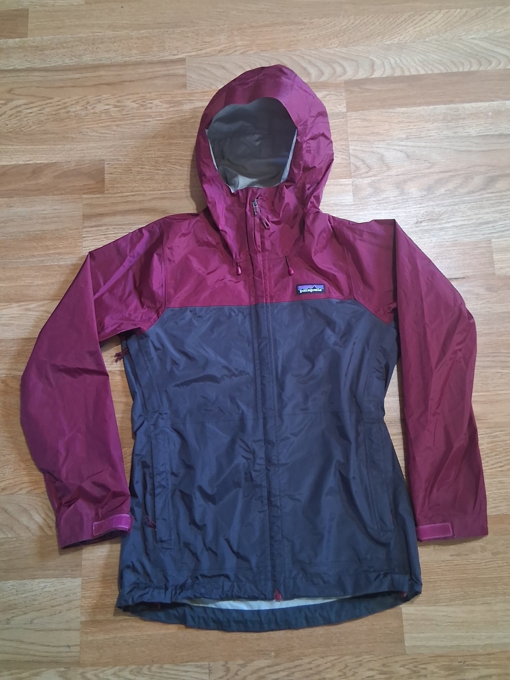 Patagonia Women's Two-Tone Rain Jacket - Maroon & Charcoal
